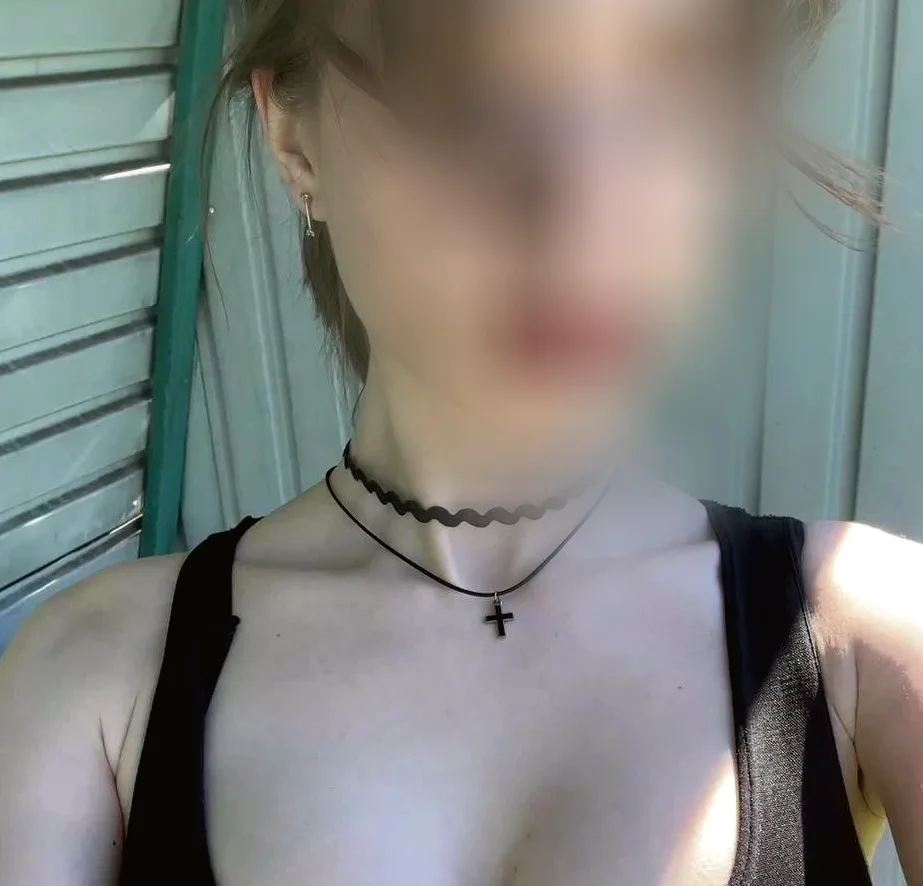 Natalia, 21